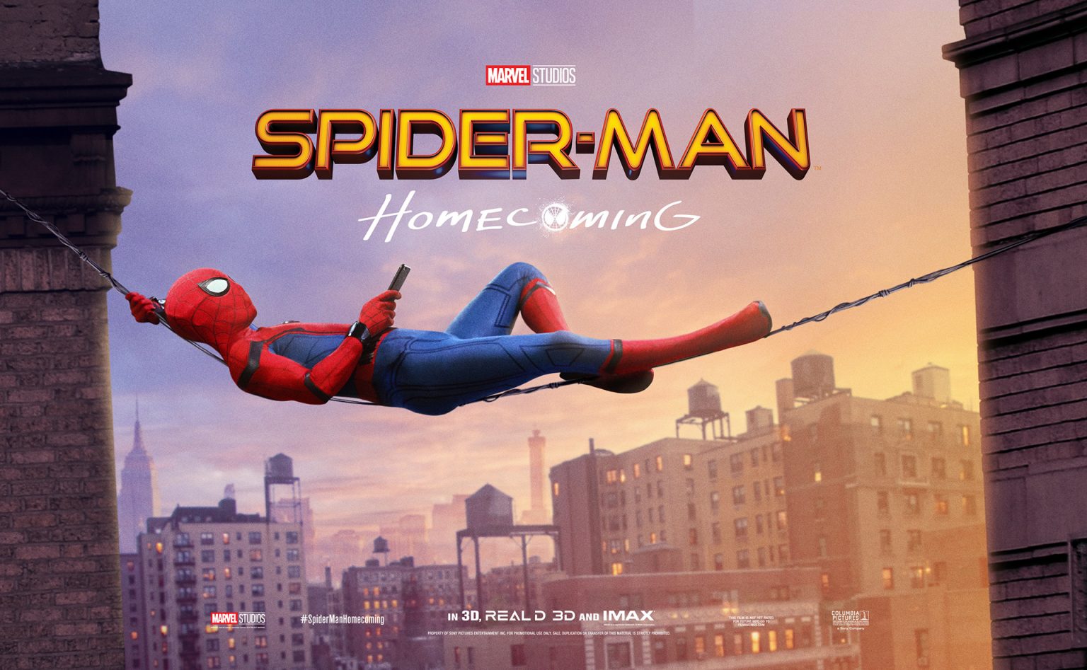 Review Spider-Man Homecoming - Aksi Tom Holland di atas kereta