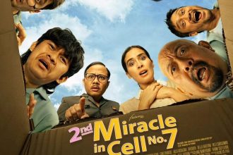 Poster film Miracle in Cell No. 7 karya Hanung Bramantyo dengan nuansa haru ayah dan anak