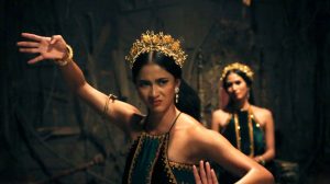 Ayu menari Badarawuhi KKN di Desa Penari adegan ikonik