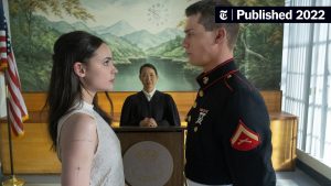 cassie dan luke menikah pura pura Purple Hearts