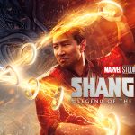 Poster film Marvel Shang-Chi 2021 menampilkan Simu Liu dengan cincin legendaris