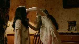 adegan sumala dan kumala bersatu film horor Sumala klimaks